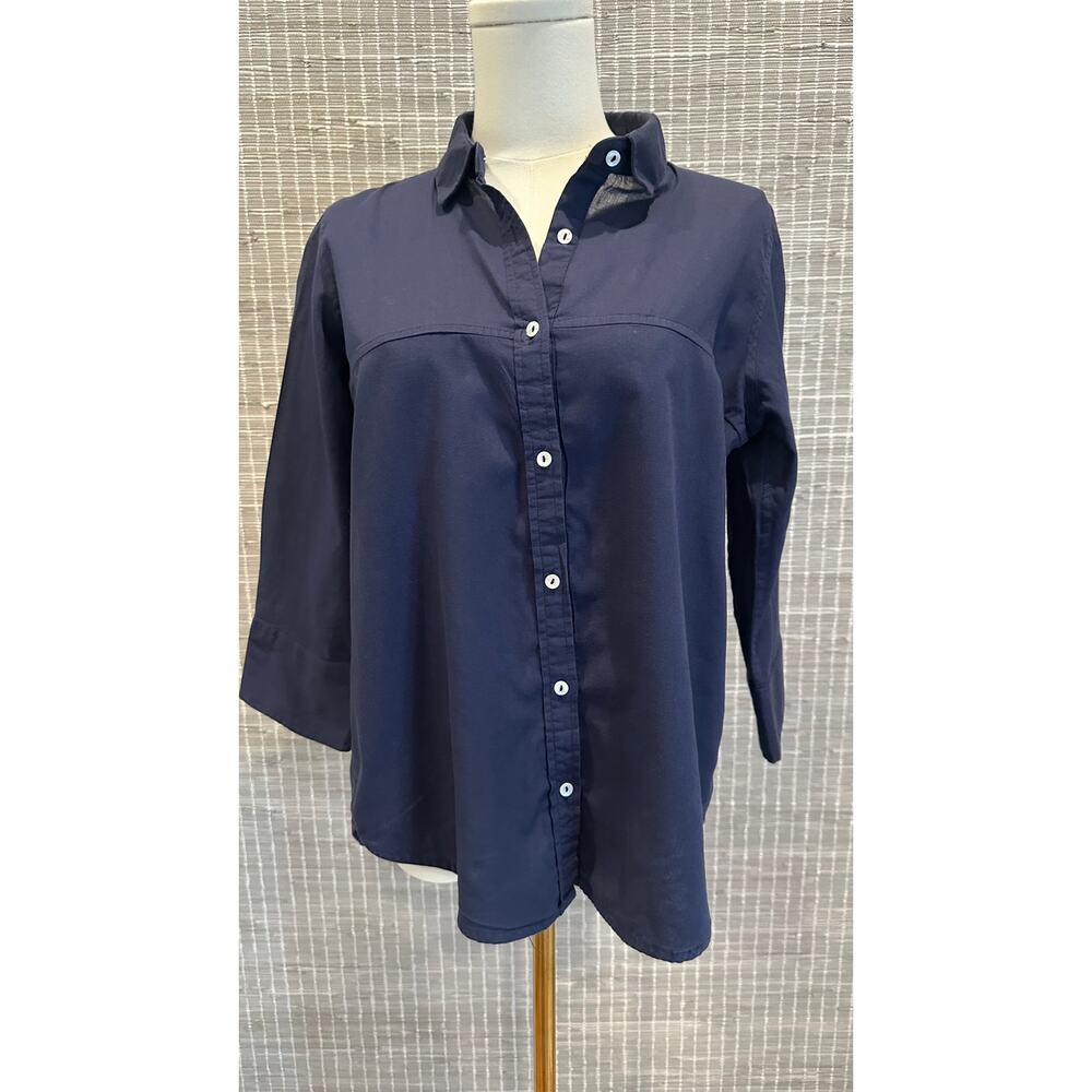 🩷Gretchen Scott Navy Button Down 🩷